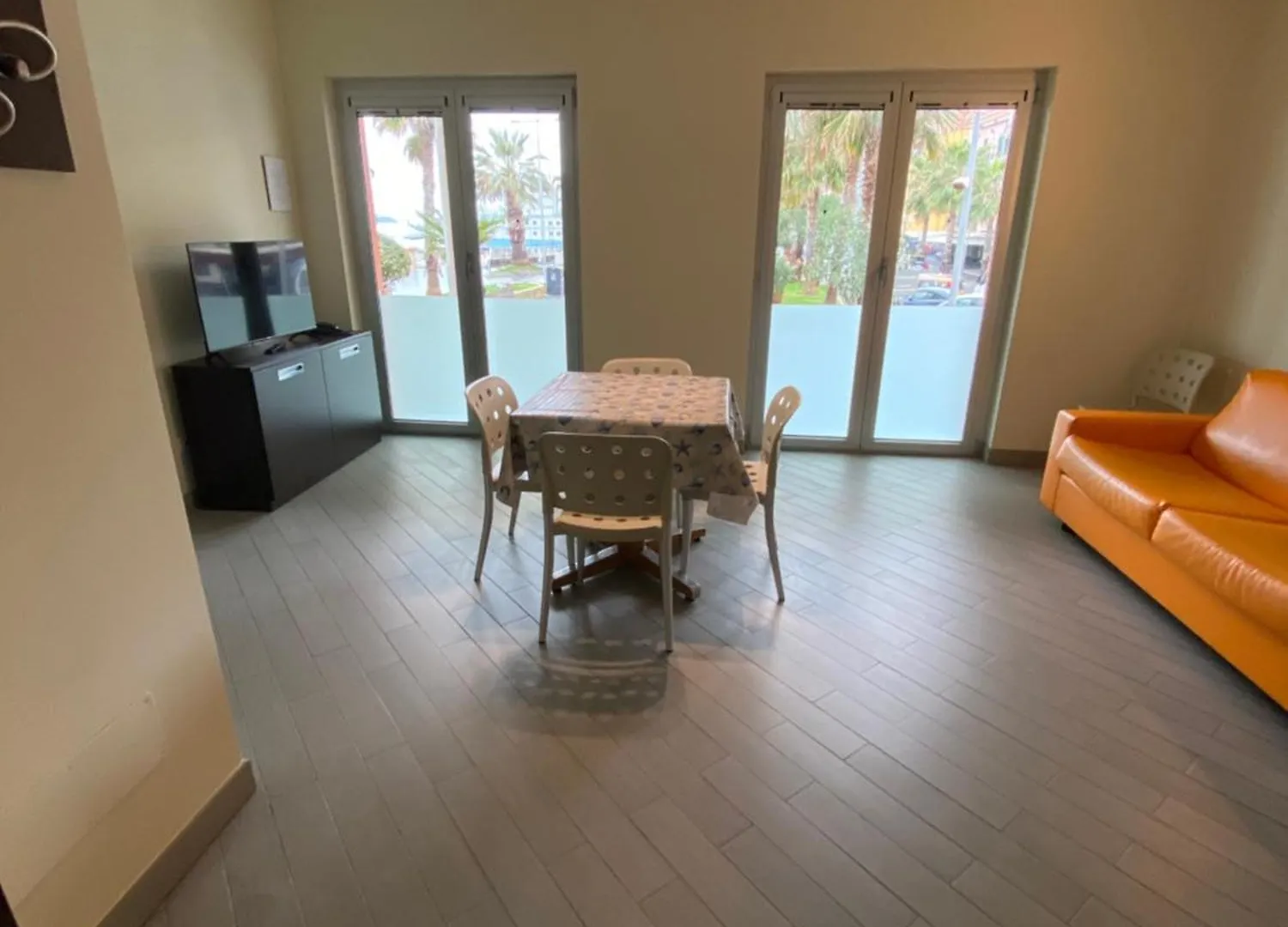 Residence Perelli Loano 0*,